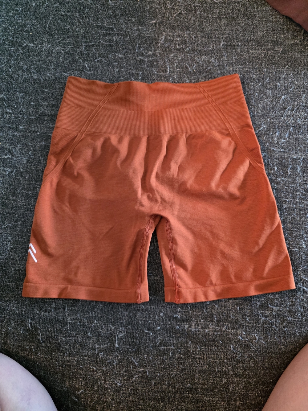 Women's Effortless High-Waist Rust Shorts